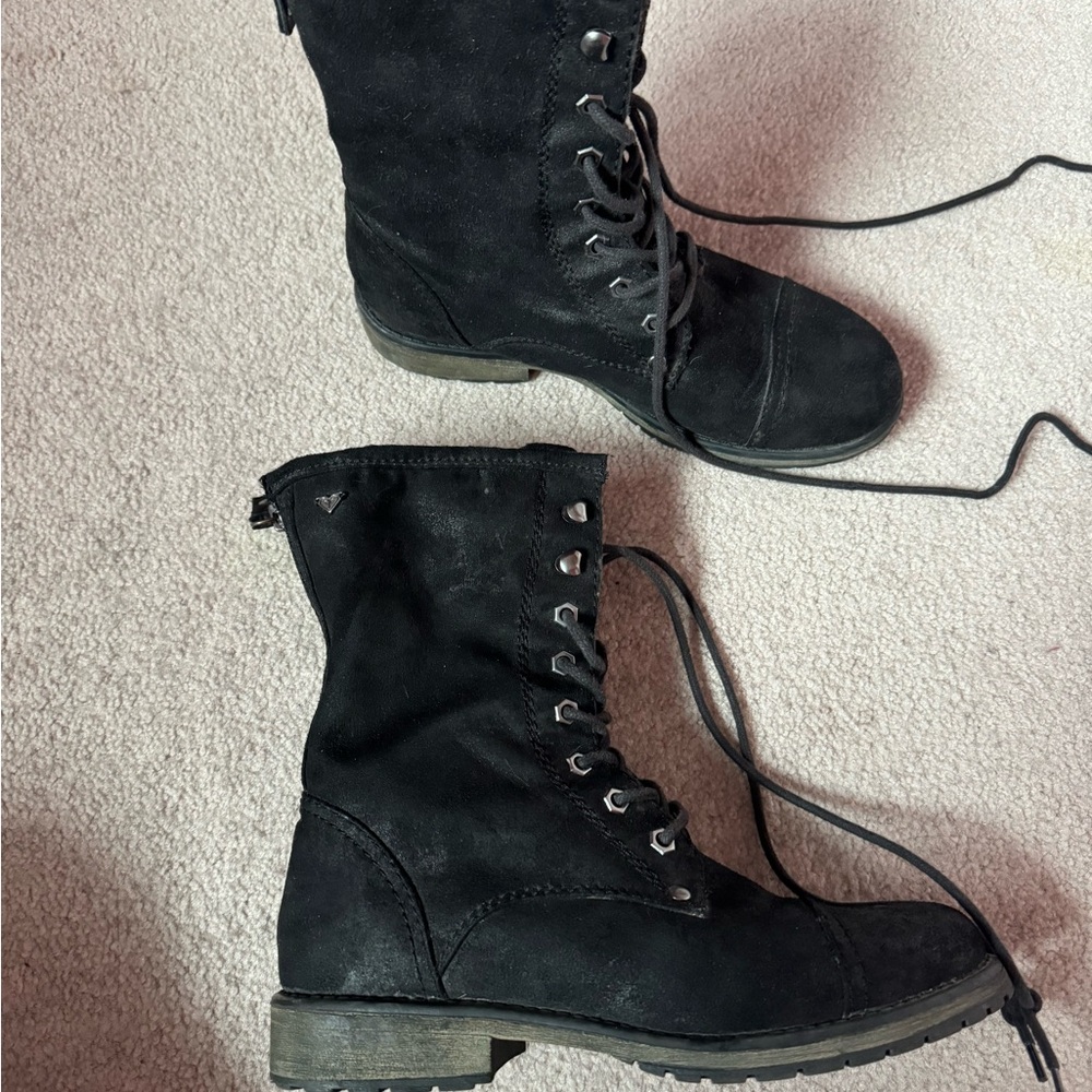Roxy suede look boots